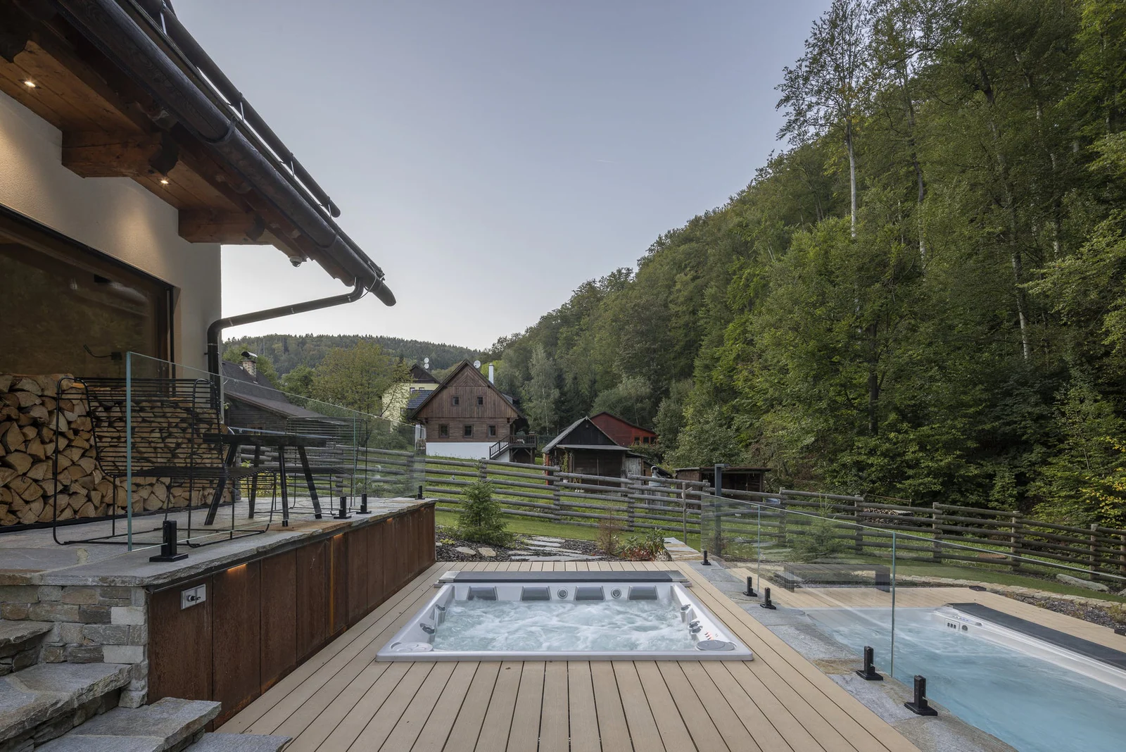 USSPA Swim Spa mit separatem Hydrotherapie-Bereich
