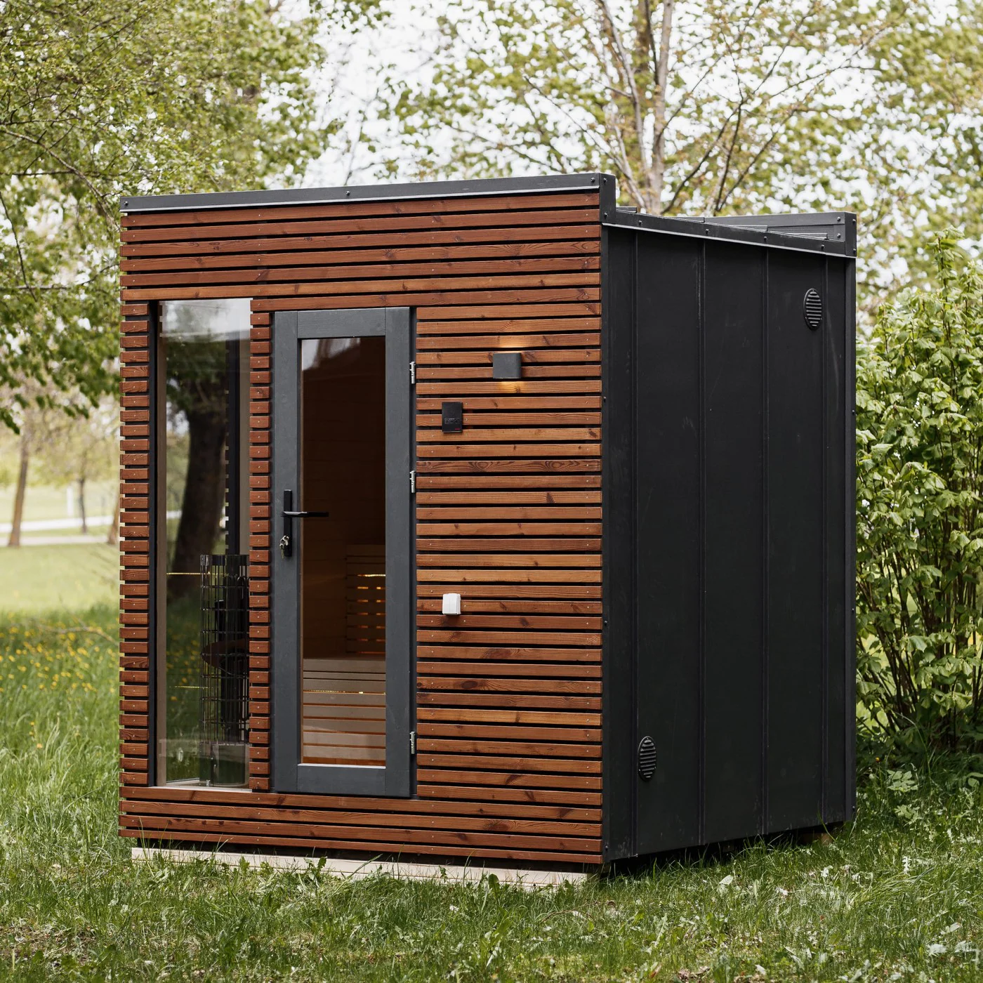 Sauna BALANCE 210x210 Außenansicht
